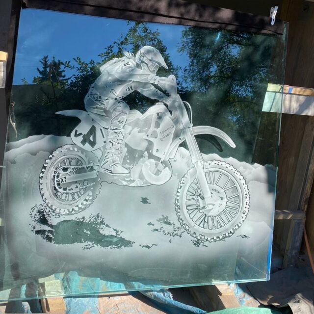 An example of Custom Glass Art by Glass Unlimited Inc.